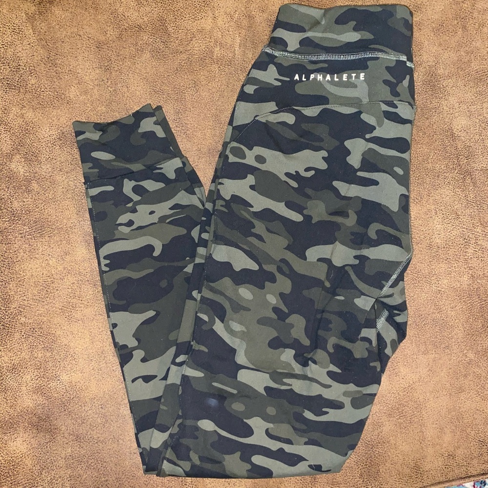 Alphalete camo joggers